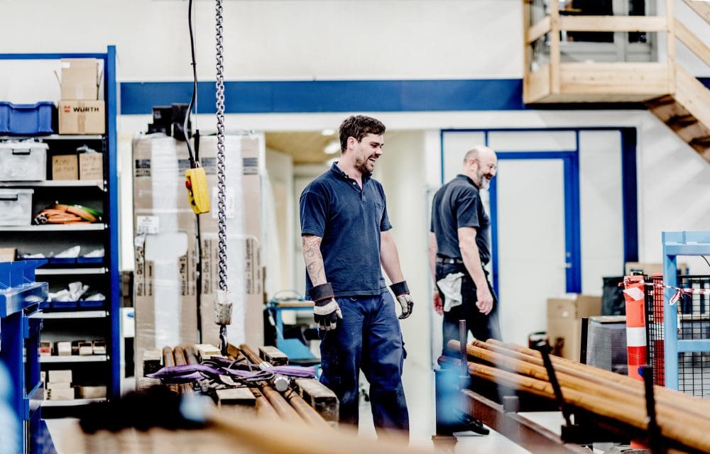 Medarbejdere i værksted