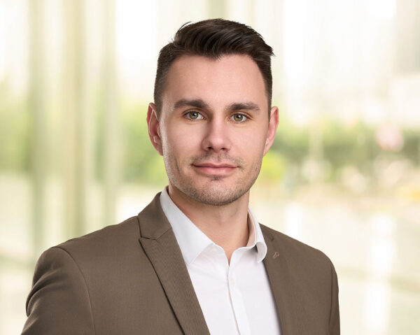 Jannik Jensen, assurandør